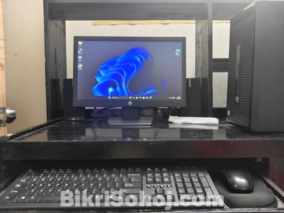 FULL SETUP -- HP CPU WITH MONITOR